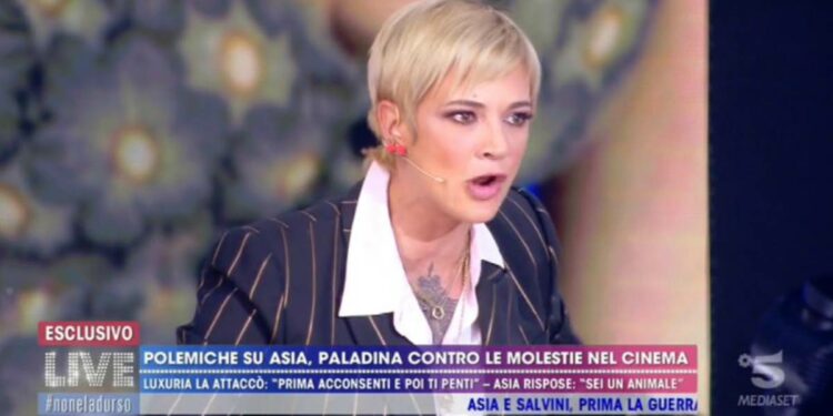 Asia Argento a Live Non è la d'Urso