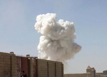 Afghanistan, kamikaze su autobomba (foto Twitter)