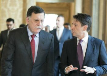 Fayez al Serraj con Giuseppe Conte (LaPresse)