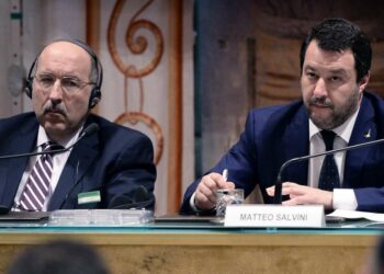 Dore Gold e Matteo Salvini durante il convegno sull'antisemitismo (LaPresse)