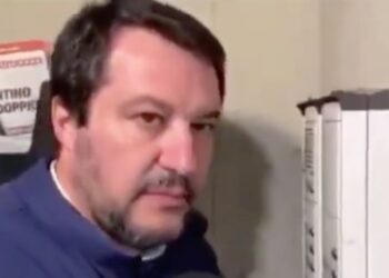 bologna citofonata di salvini