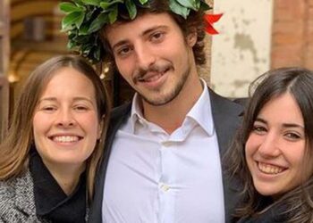 Benedetta, Alessandro e Angelica, figli di Cristina Parodi (Instagram)