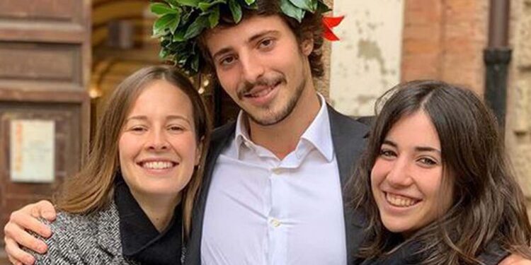 Benedetta, Alessandro e Angelica, figli di Cristina Parodi (Instagram)