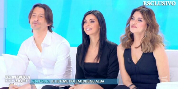 Alba Parietti a Domenica Live con Francesco Oppini e Cristina Tomasini