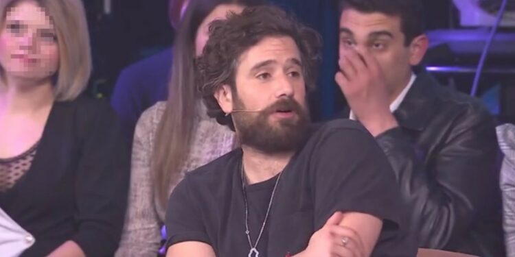 Tommaso Paradiso al serale di Amici 19