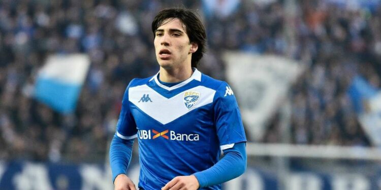 Probabili formazioni Milan Brescia - Sandro Tonali, nuovo centrocampista rossonero ed ex giocatore della Leonessa (Foto LaPresse)