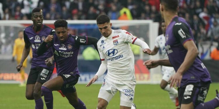 Calciomercato Milan - piace Aouar del Lione (Foto LaPresse)