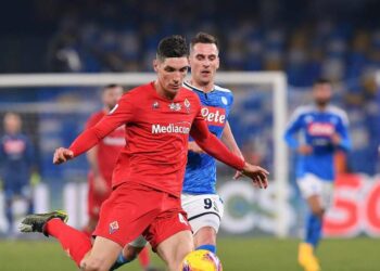 Calciomercato - Nikola Milenkovic con la maglia della Fiorentina (Foto LaPresse)