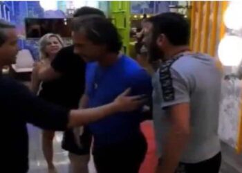 Rissa tra Sossio Aruta e Zequla al Gf Vip - Screenshot da video