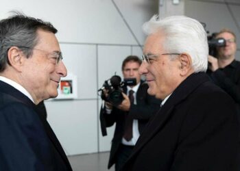 Mario Draghi con Sergio Mattarella (LaPresse)