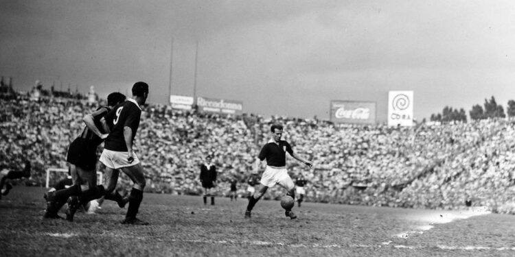 Valentino Mazzola, capitano del Grande Torino (Foto La Presse)