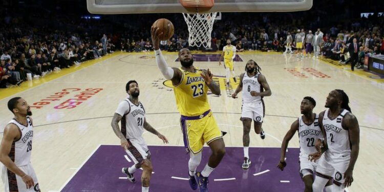 LeBron James, seconda stagione con i Los Angeles Lakers (Foto LaPresse)