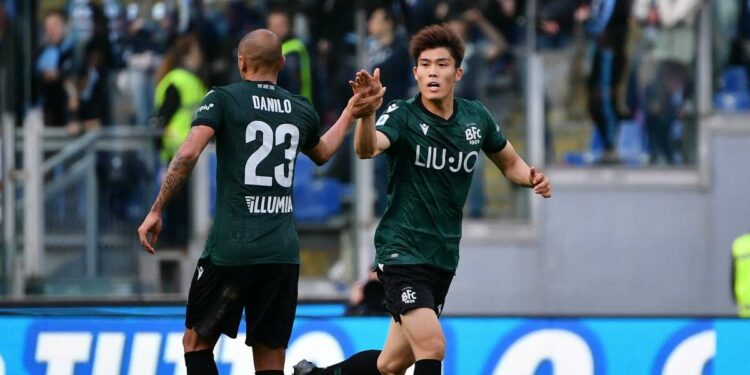 Probabili formazioni Inter Bologna - Takehiro Tomiyasu, terzino destro del Bologna (Foto LaPresse)