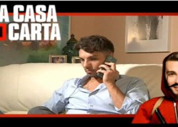 Marco Carta, fuorionda a Striscia la Notizia su Non è la D'Urso - Screenshot da video