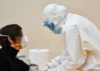 Test coronavirus (Foto LaPresse)