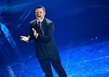 Tiziano Ferro alla serata finale del Festival di Sanremo (Foto LaPresse)