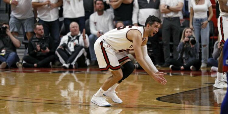 Davide Moretti con la maglia di Texas Tech (Foto LaPresse)