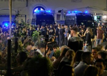 Movida romana a Trastevere (LaPresse)