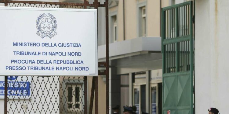 Il tribunale di Napoli (LaPresse)