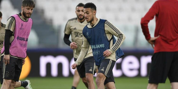 Noussair Mazraoui, terzino destro marocchino dell'Ajax (Foto LaPresse)