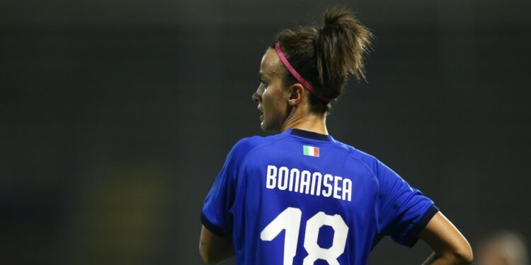 Barbara Bonansea, con la maglia della Nazionale Italiana (LaPresse)