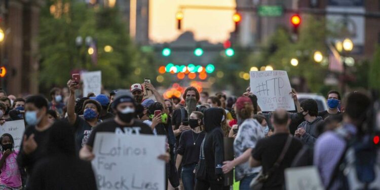 Proteste a Lexington, Kentucky (LaIresse)