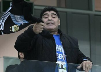 diego Maradona nino d'angelo