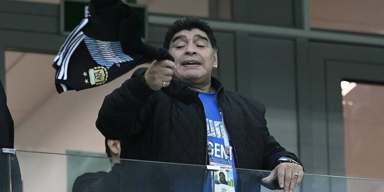 diego Maradona nino d'angelo