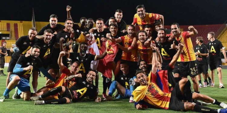 Il Benevento è promosso in Serie A con 7 giornate di anticipo (Foto LaPresse)