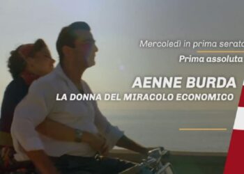 Aenne Burda - Screenshot da video