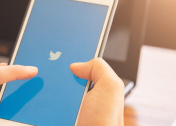 Twitter installato su un telefono