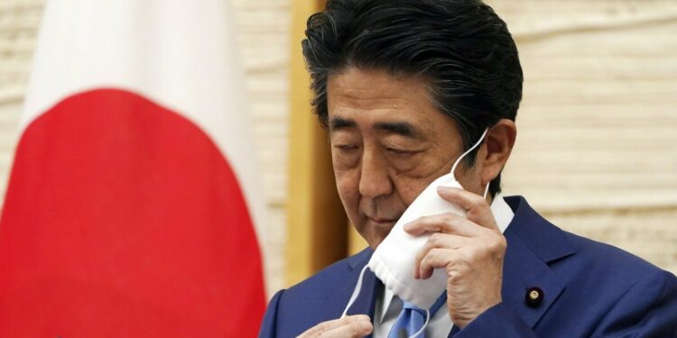 L'ex premier del Giappone, Shinzo Abe (LaPresse)