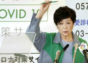 Il governatore di Tokyo Yuriko Koike (LaPresse)