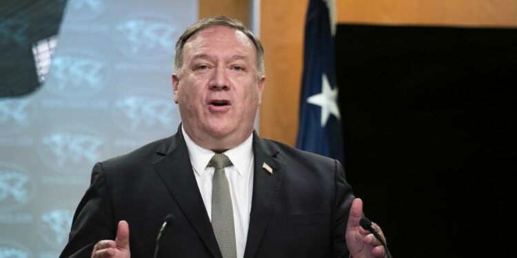 L'ex segretario di Stato americano Mike Pompeo (Lapresse)