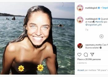 Matilde Gioli in topless su Instagram