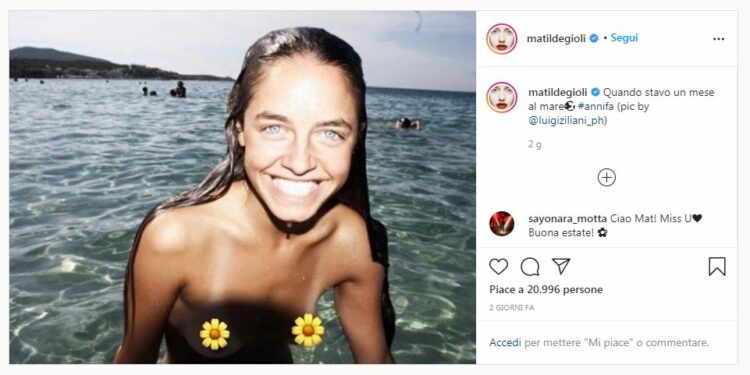 Matilde Gioli in topless su Instagram