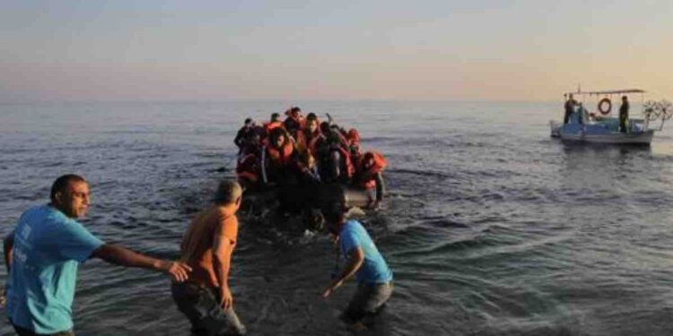 Grecia Migranti Gommoni Facebook