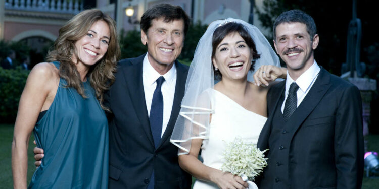 Gianni Morandi in compagnia dei figli Marianna e Marco