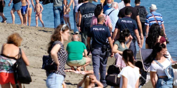 Polizia a Ostia