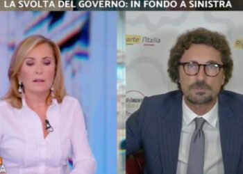 Barbara Palombelli e Danilo Toninelli a Stasera Italia