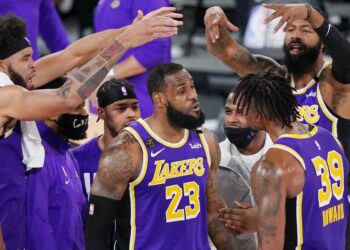 Diretta Lakers Heat, Finali NBA gara-1 (Foto LaPresse)