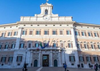 Piazza Montecitorio (Lapresse)