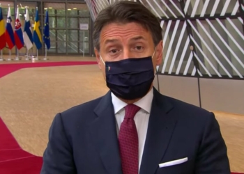 Giuseppe Conte da Bruxelles