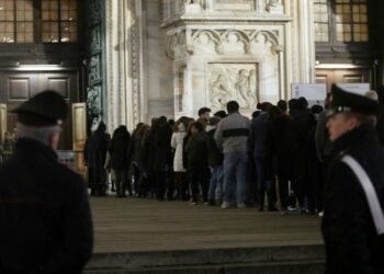 Messa di Natale nel Duomo di Milano (LaPresse)