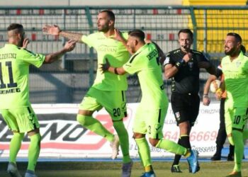 Diretta Carrarese Renate, Serie C girone A (da Twitter @CarrareseCalcio)