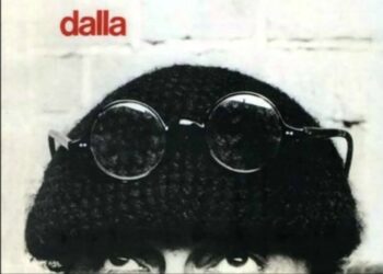 La copertina di "Dalla", foto di Renzo Chiesa