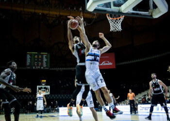 Diretta Bamberg Fortitudo Bologna, basket Champions League gruppo F (da facebook.com/unipolarena)