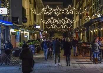 Luminarie a Natale nelle città