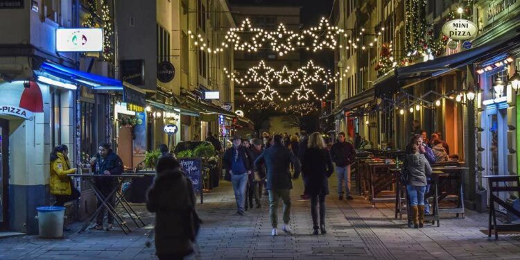 Luminarie a Natale nelle città