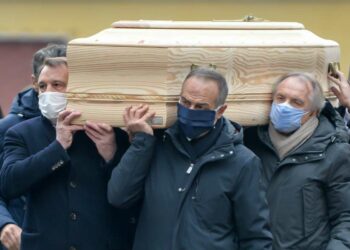 Il funerale di Paolo Rossi (LaPresse)